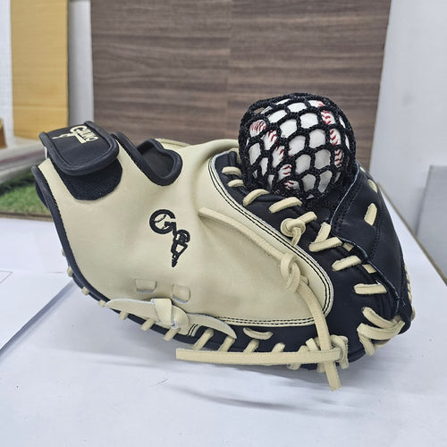 THE NET: Catcher's Pocket Training Mitt image 5